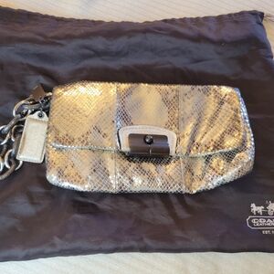 Coach Kristen Clutch